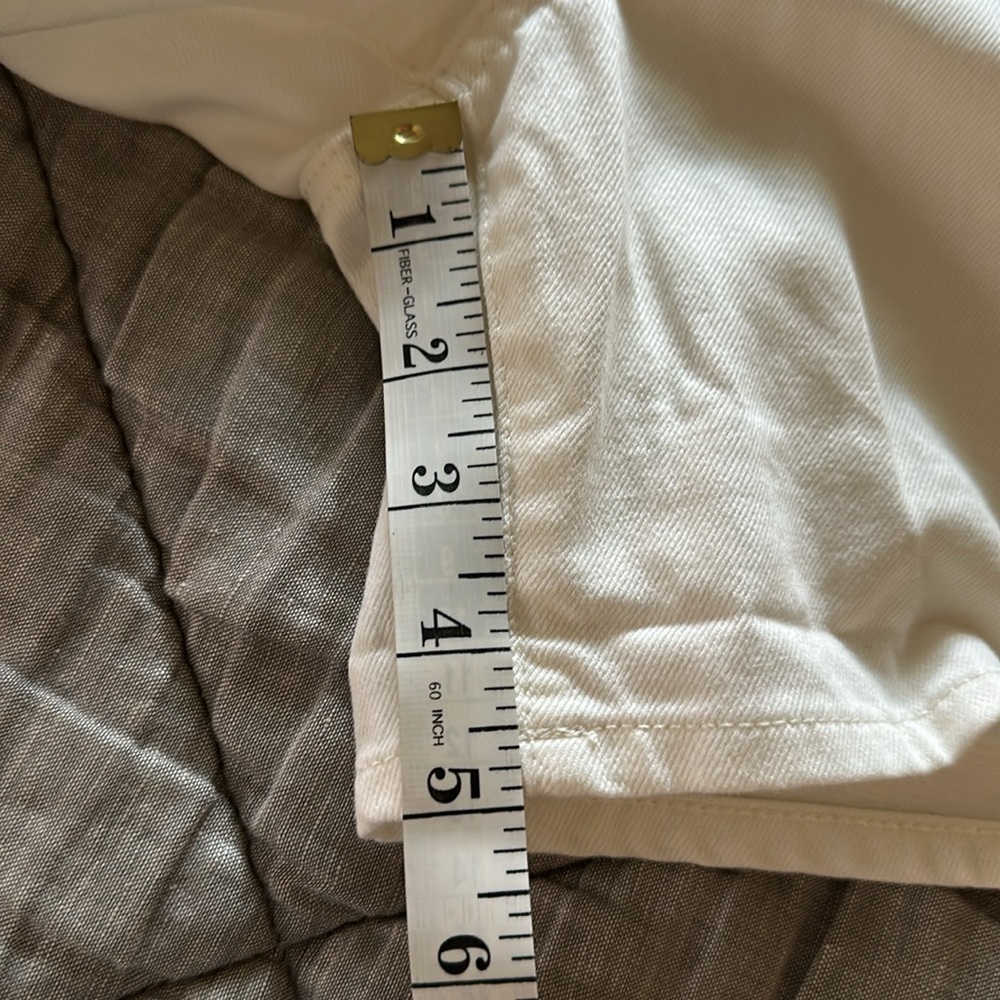 Uniqlo Women's High Rise White Denim Shorts size 28 - Picture 6 of 8